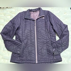 The North Face Women's Purple Puffer Jacket Large with Mauve/Lavender Trim